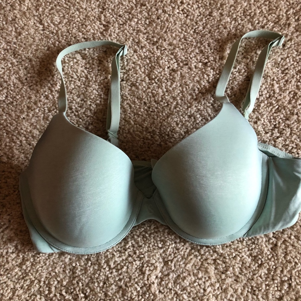 Victoria’s Secret 36C bra!